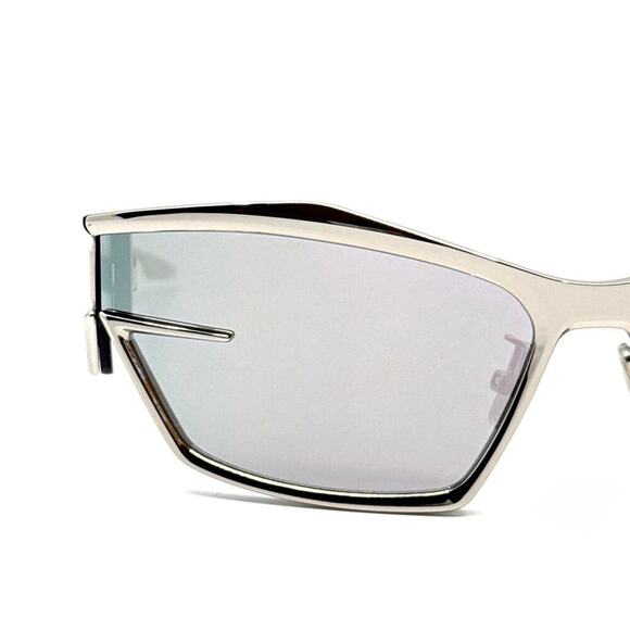 New! GIVENCHY Sunglasses GV40066U 16C, Authentic - Picture 6 of 13